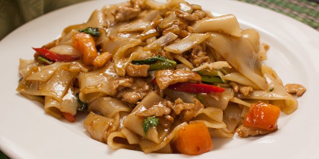 Pad Kee Mao (Drunken Noodles)