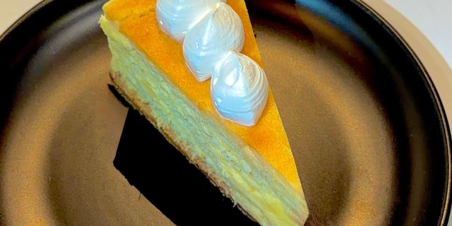 Large Classic Cheesecake