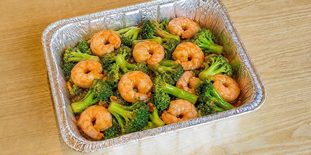 Shrimp & Broccoli Tray