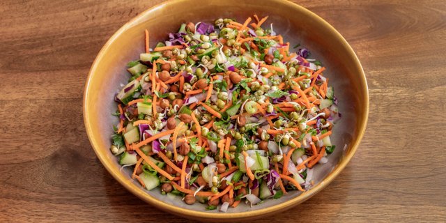 Himalayan Sprout & Chaat Salad Tray