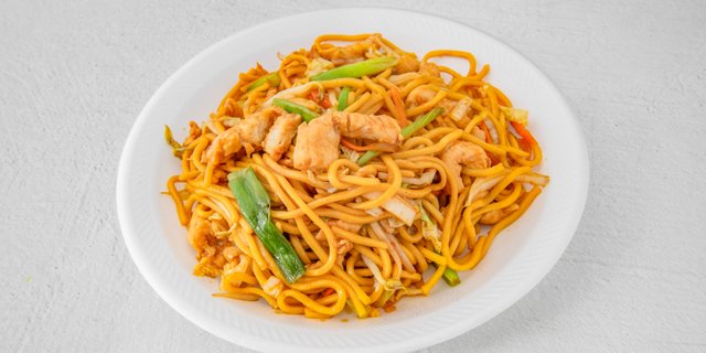 Chicken Lo Mein