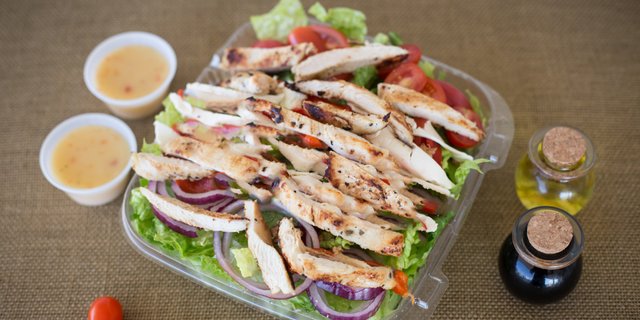 Garden Salad w/ Grilled Chicken