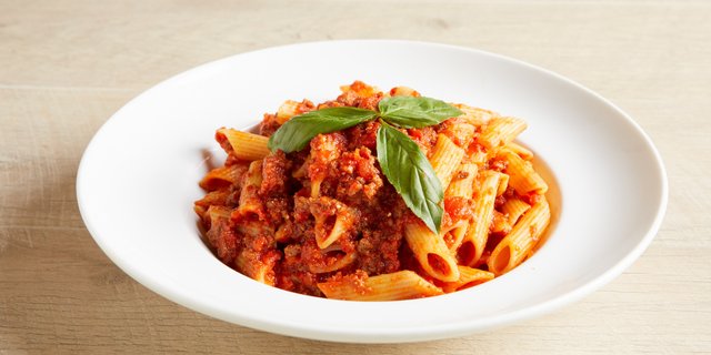 Individual Pasta w/ Meat Sauce