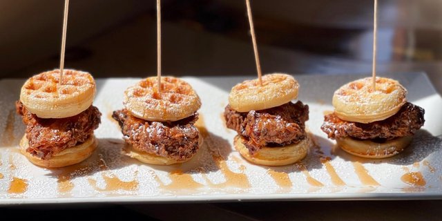 Chicken N Waffle Sliders