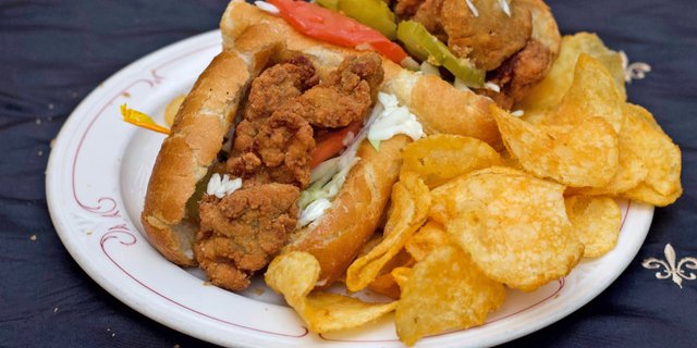 Catfish Po’Boy