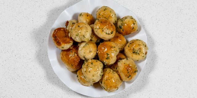 Dozen Garlic Knots