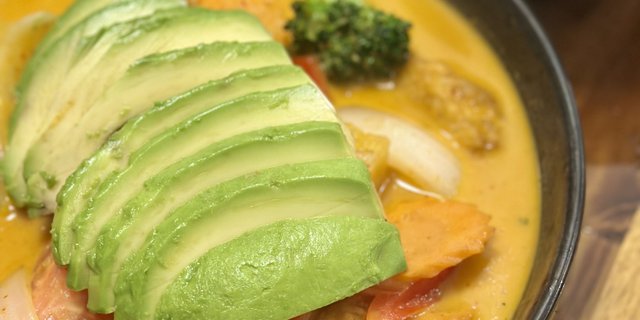 Tofu Avocado Curry