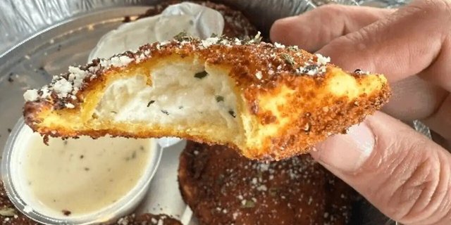 Fried Cheese Raviolis