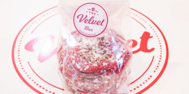 Red Velvet Deluxe Cookies