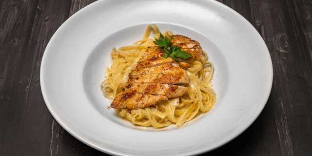 Chicken Fettuccine Alfredo