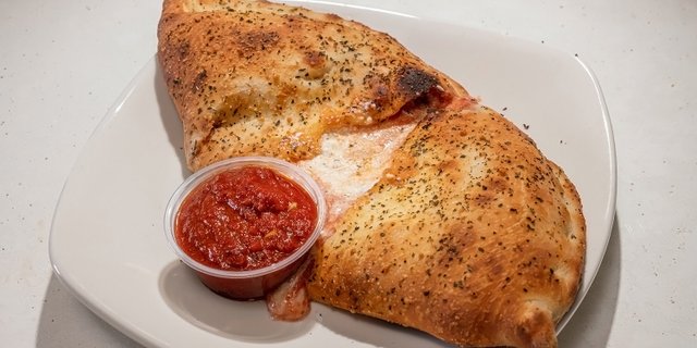 Classic Calzone