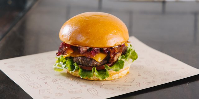 Bacon Cheeseburger
