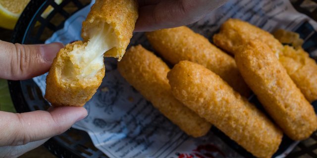 Fried Mozzarella Cheese