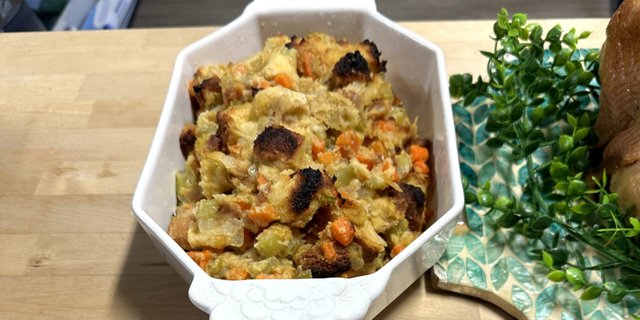Cornbread Stuffing Tray