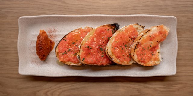 Pan Con Tomate