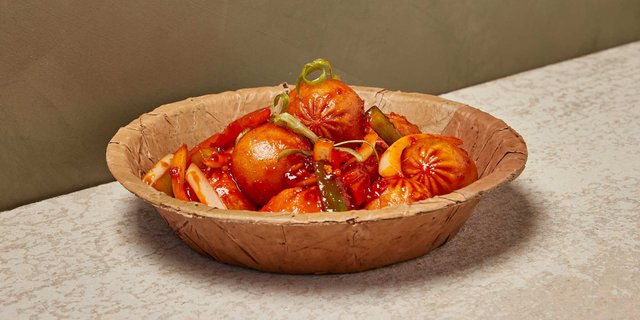 Momo Sweet Chili Chicken
