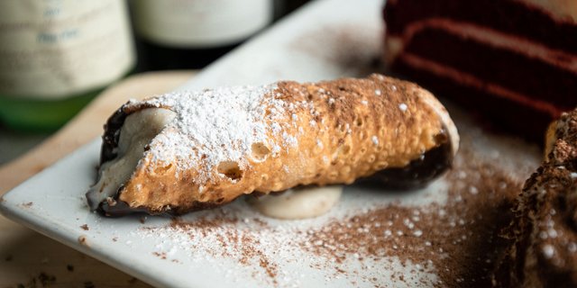Cannoli Tray