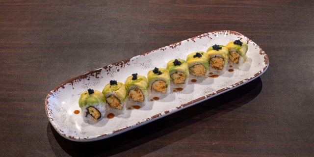 Black Widow Roll