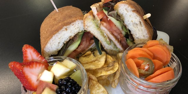 Spicy Chipotle Jalapeno Turkey Sandwich Boxed Meal