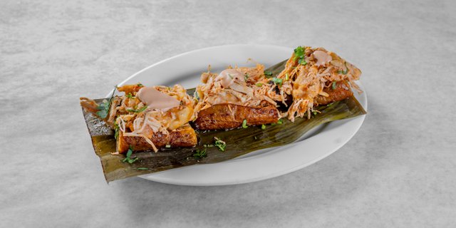 Chicken Maduritos Tray