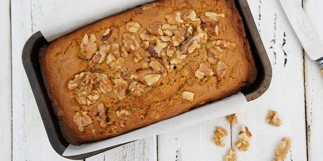 Banana Walnut Cake