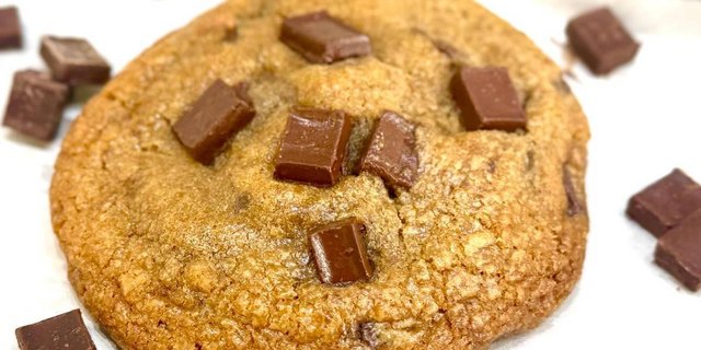 Gluten-Free Brown Butter Chocolate Chunk Cookies