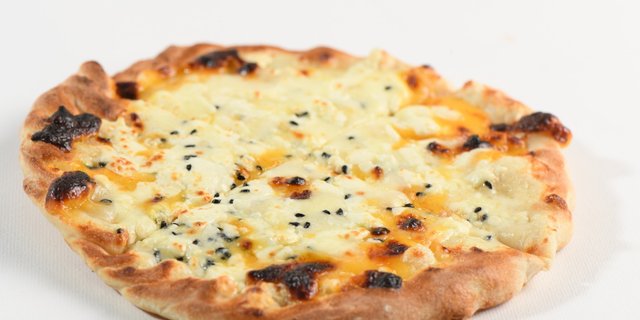 Mix Cheese Flatbread