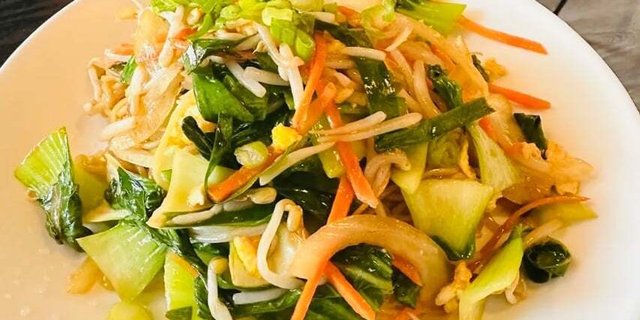 Vegetable Stir Fry Ramen Tray