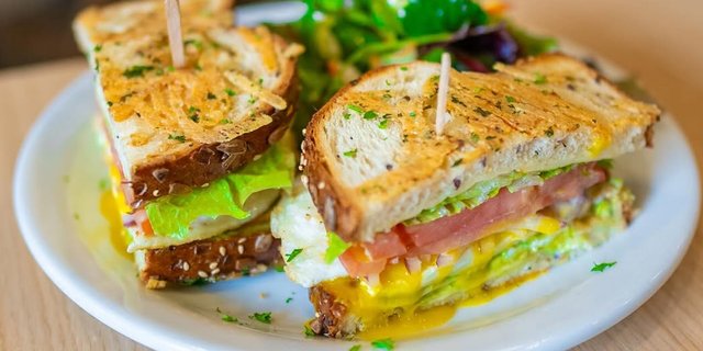 Belen Breakfast Sandwich