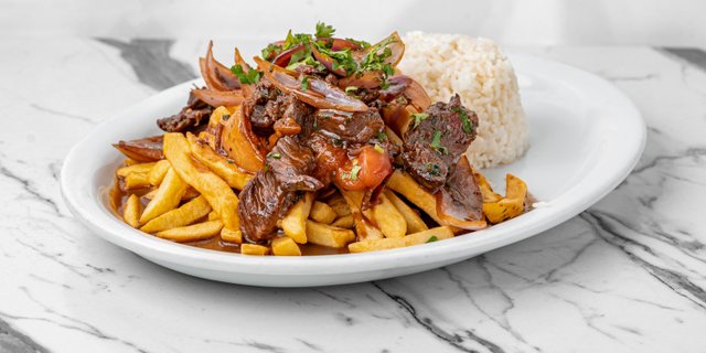 Lomo Saltado