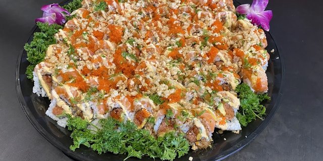80-Piece Geisha Girl Roll Platter