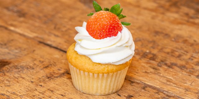 Strawberry Shortcake Cupcake