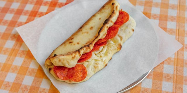 Pepperoni Panuozzo