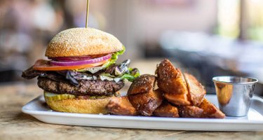 Bosscat Kitchen & Libations