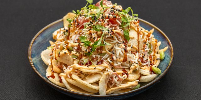 Poke Nachos