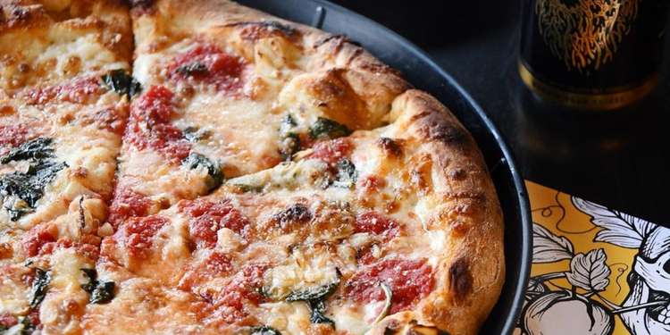 Boom's Pizza