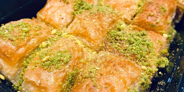 Baklava w/ Pistachios
