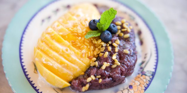 Black Sticky Rice W/ Mango