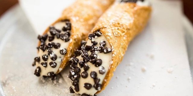 Cannoli Tray