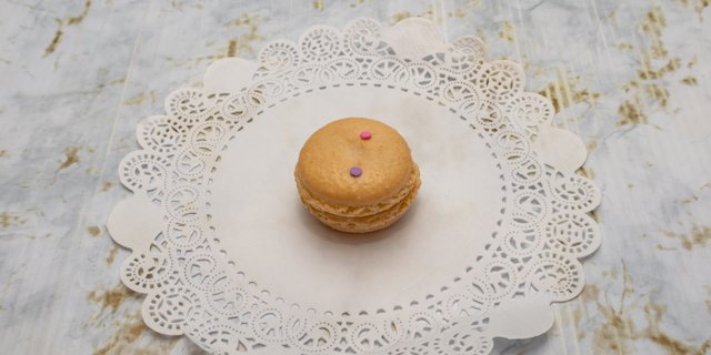 Birthday Cake Macaron