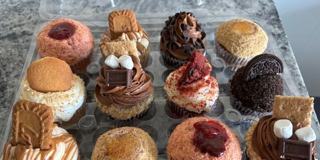 Variety Cupcakes in a Box