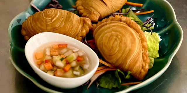 Chicken Curry Puff
