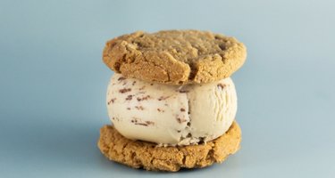 Mama Bird's Cookies + Cream