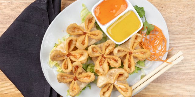 Homemade Crab Rangoon