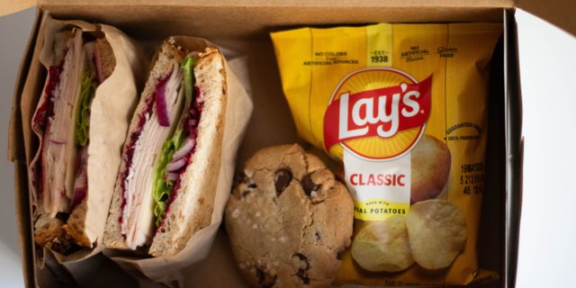 Hummus & Avocado Sandwich Boxed Lunch