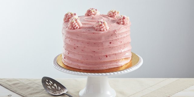 Strawberry Dream Cake
