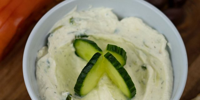 Tzaziki