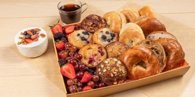 Bagel And Muffin Assortment