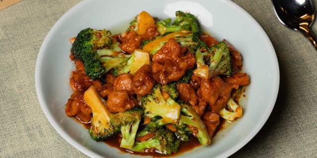 Chicken w/ Broccoli