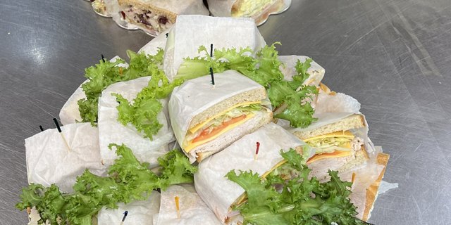 Corporate Lunch for 20 to 25 People